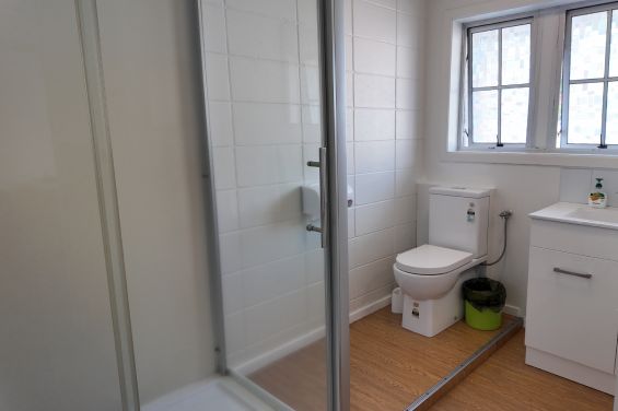 1-Bedroom Apartment bathroom